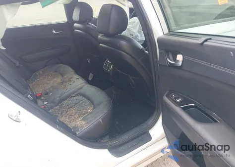 2019 Kia Optima Sx Turbo z USA, uszkodzony, nr VIN 5XXGV4L2XKG285814